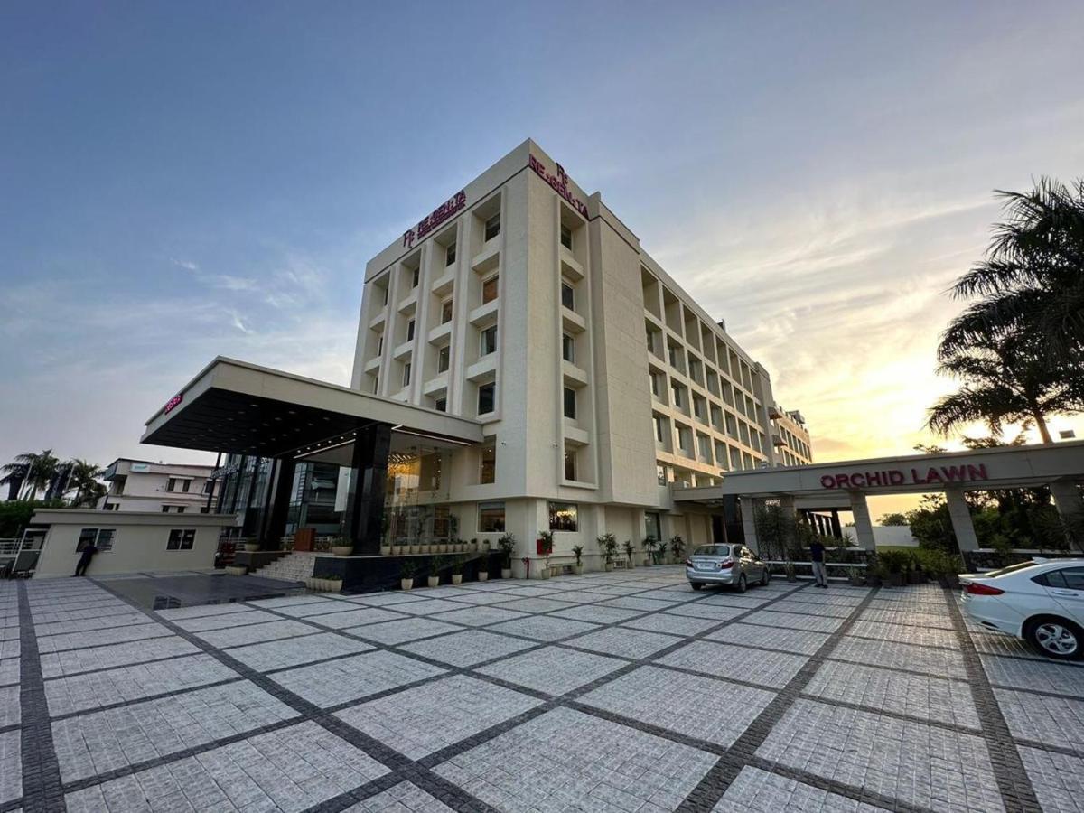 Regenta Dehradun By Royal Orchid Hotels Limited Extérieur photo