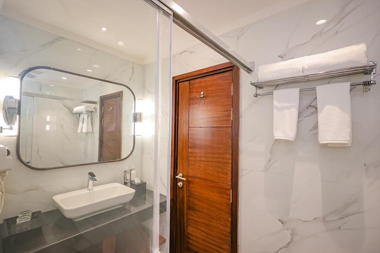 Regenta Dehradun By Royal Orchid Hotels Limited Extérieur photo
