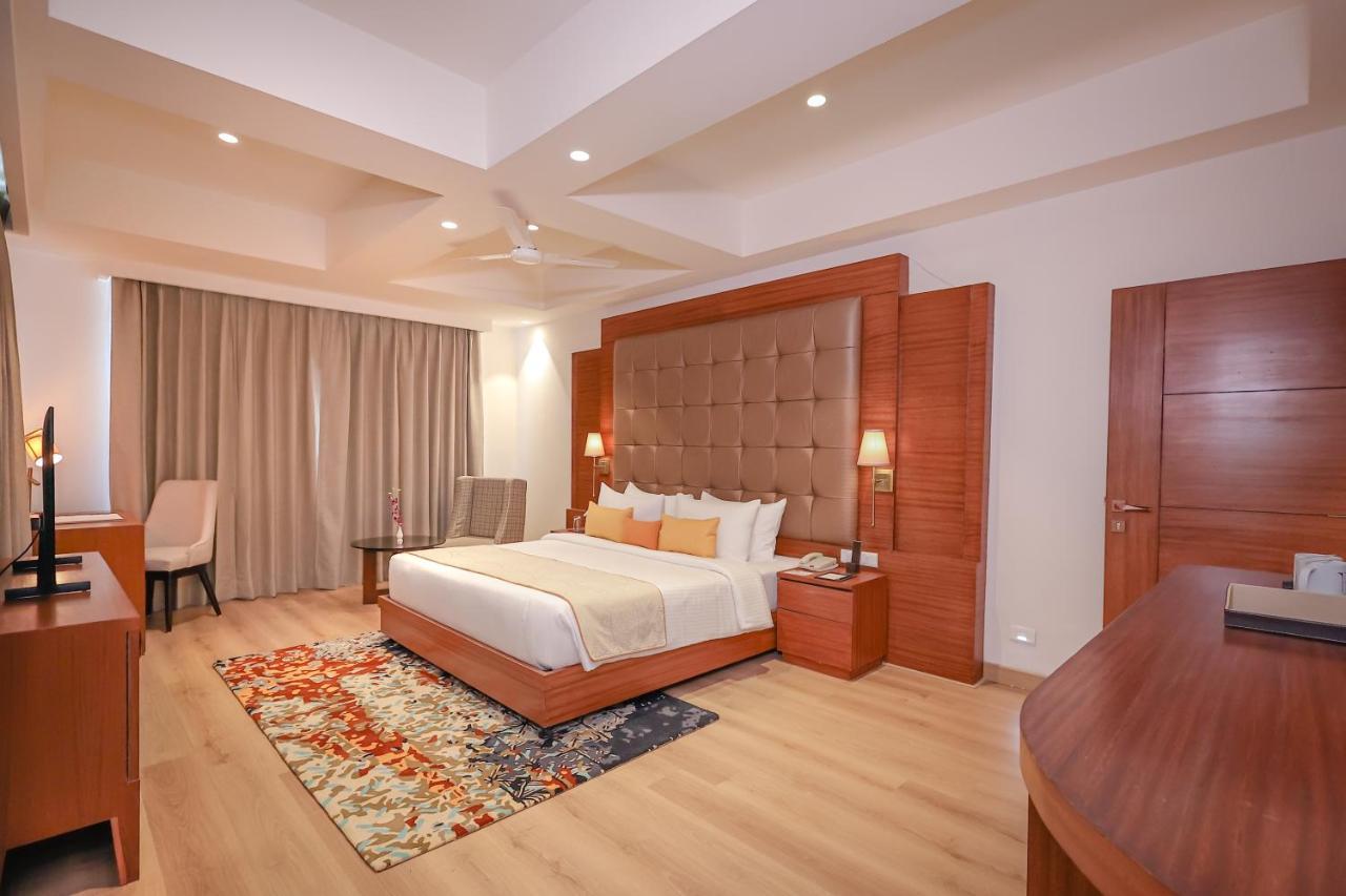 Regenta Dehradun By Royal Orchid Hotels Limited Extérieur photo