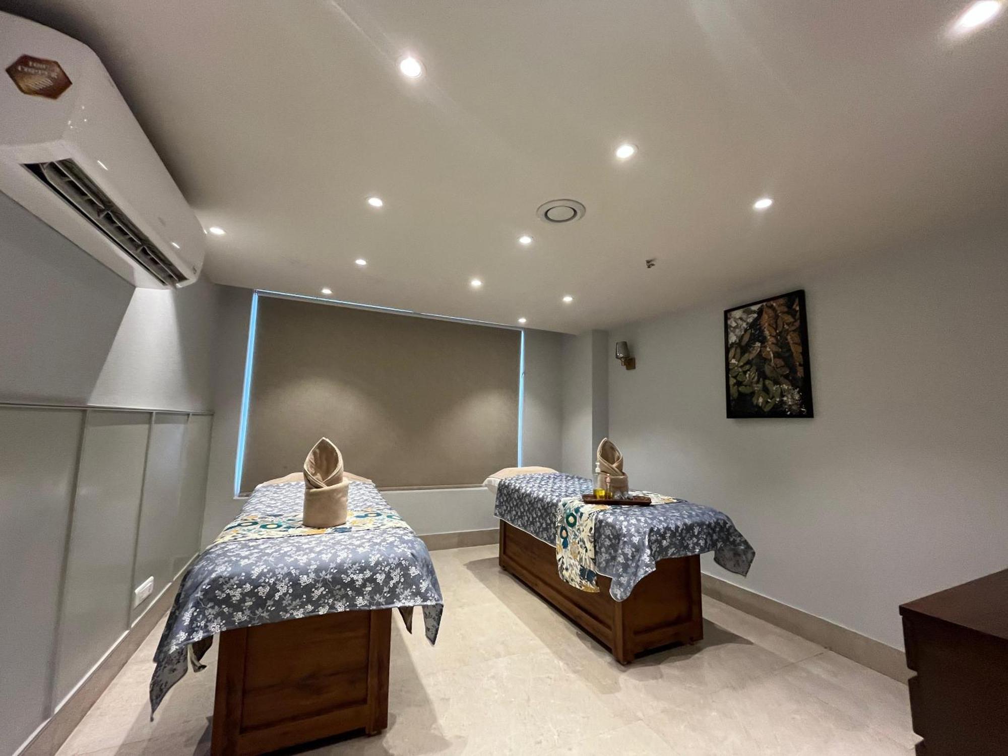 Regenta Dehradun By Royal Orchid Hotels Limited Extérieur photo