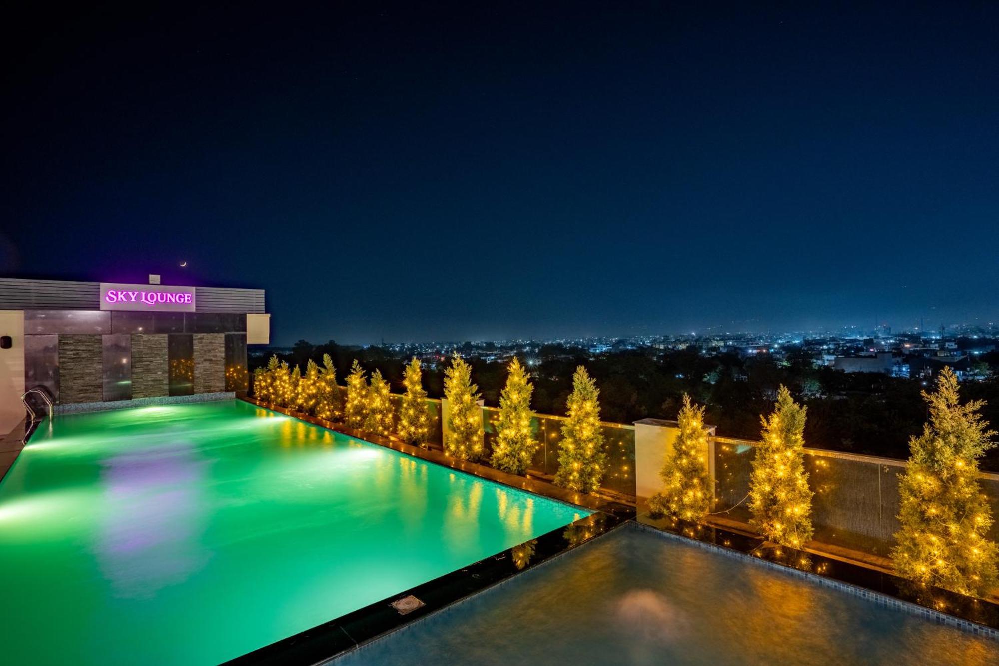 Regenta Dehradun By Royal Orchid Hotels Limited Extérieur photo
